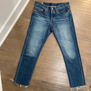 Levi’s 501 Slim Tapered / Medium Wash - Size 27 - NWOT